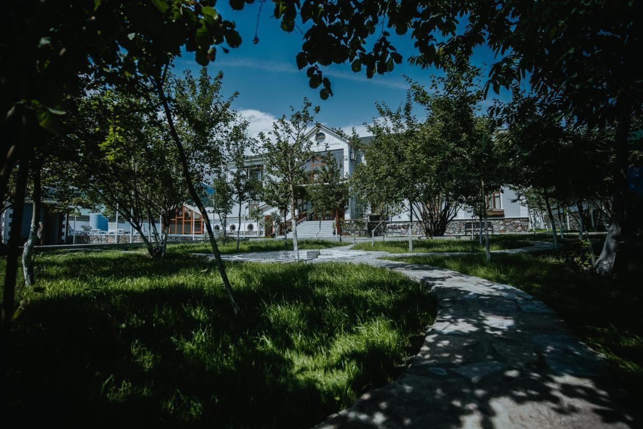 Lakeside Hotel & Spa Gabala Exterior photo
